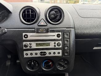 Ford Fiesta 1.3  Style picture 16