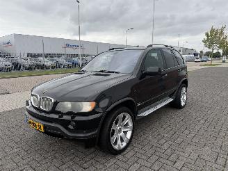 Vaurioauto  passenger cars BMW X5 4.6 is 2003/7