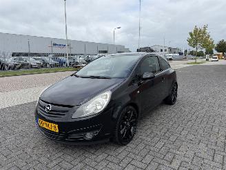 Vaurioauto  passenger cars Opel Corsa 1.4 16V Cosmo 74Kw AIRCO 2010/9