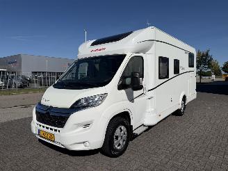 Vaurioauto  campers Dethleffs  Just  T7052 Hefbed - Dakairco - 34.000 KM 2021/8