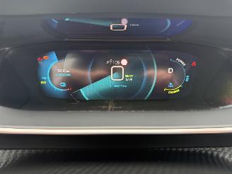 Peugeot e-2008 EV GT 50 kWh picture 35