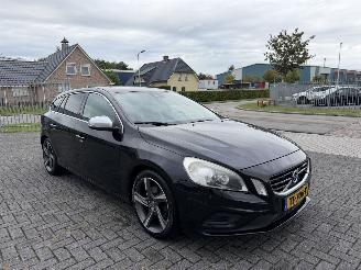 krockskadad bil auto Volvo V-60 1.6 84kw Clima - Navi 2011/6