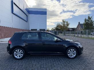 Avarii autoturisme Volkswagen Golf 1.0 TSI 85Kw Navi - Clima 2015/10
