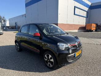 Vaurioauto  passenger cars Renault Twingo 1.0 SCe Collection AIRCO 2016/10
