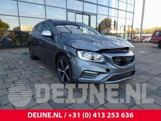 Volvo V-60 V60 I (FW/GW), Combi, 2010 / 2018 2.0 D2 16V picture 7