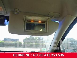 Volvo S-60 S60 I (RS/HV), Sedan, 2000 / 2010 2.4 20V Bi-fuel LPG picture 33