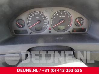 Volvo S-60 S60 I (RS/HV), Sedan, 2000 / 2010 2.4 20V Bi-fuel LPG picture 29