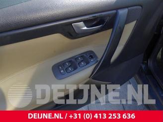 Volvo S-60 S60 I (RS/HV), Sedan, 2000 / 2010 2.4 20V Bi-fuel LPG picture 22