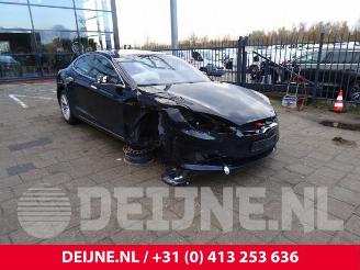 Salvage car Tesla Model S Model S, Liftback, 2012 75D 2018/12