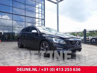 Autoverwertung Volvo V-60 V60 I (FW/GW), Combi, 2010 / 2018 2.4 D6 20V AWD Twin Engine Plug-in Hybrid 2015/8