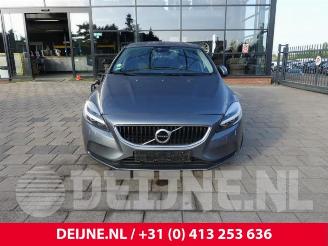 Volvo V-40 V40 (MV), Hatchback 5-drs, 2012 / 2019 2.0 D2 16V picture 2