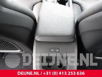 Volvo V-60 V60 II (ZW), Combi, 2018 2.0 B3 16V Mild Hybrid picture 17