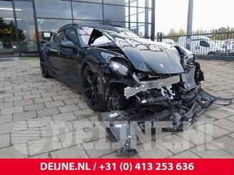 Uttjänta bilar auto Porsche Taycan Taycan Cross Turismo (Y1B), Combi, 2020 4S Performance Battery Plus 2022/3