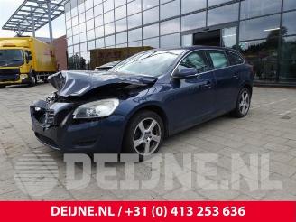 Volvo V-60 V60 I (FW/GW), Combi, 2010 / 2018 1.6 T3 16V picture 3