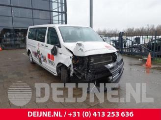 demontáž osobní automobily Volkswagen Transporter Transporter/Caravelle T6, Bus, 2015 / 2024 2.0 TDI 150 2015/10