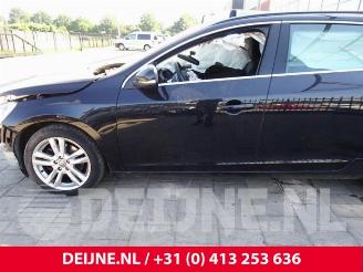 Volvo V-60 V60 I (FW/GW), Combi, 2010 / 2018 2.0 D3 20V picture 17