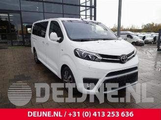 Autoverwertung Toyota ProAce ProAce Verso, Bus, 2016 2.0 D-4D 150 16V 2019/11