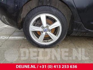 Volvo V-40 V40 (MV), Hatchback 5-drs, 2012 / 2019 2.0 D2 16V picture 35