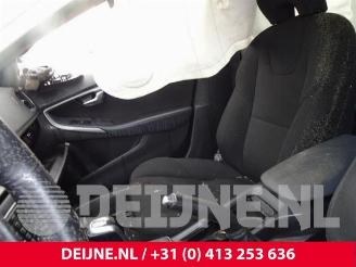Volvo V-40 V40 (MV), Hatchback 5-drs, 2012 / 2019 2.0 D2 16V picture 20
