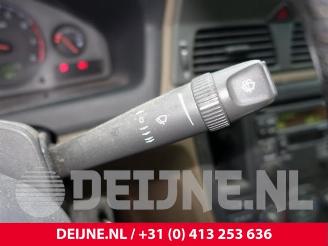 Volvo S-60 S60 I (RS/HV), Sedan, 2000 / 2010 2.4 20V 140 picture 22