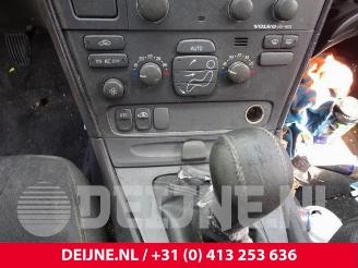 Volvo S-60 S60 I (RS/HV), Sedan, 2000 / 2010 2.4 20V 140 picture 27