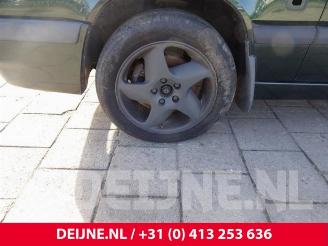 Volvo 850 850 Estate, Combi, 1992 / 1997 2.5i 10V picture 13