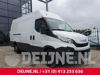 Salvage car Iveco New Daily New Daily VI, Van, 2014 33S15, 35C15, 35S15 2016/3
