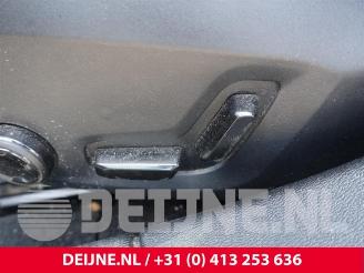 Volvo V-60 V60 II (ZW), Combi, 2018 2.0 T8 16V Plug-in Hybrid AWD picture 20