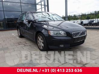 krockskadad bil bedrijf Volvo V-50 V50 (MW), Combi, 2003 / 2012 2.4 20V 2006/1