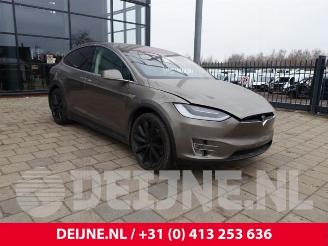Vrakbiler auto Tesla Model X Model X, SUV, 2013 P90D 2016/2