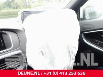 Volvo V-40 V40 (MV), Hatchback 5-drs, 2012 / 2019 2.0 D2 16V picture 28