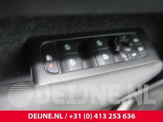 Volvo XC40 XC40 (XZ), SUV, 2017 1.5 T4 Plug-in Hybrid 12V picture 17
