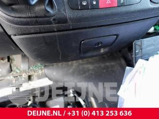 Peugeot Boxer Boxer (U9), Van, 2006 2.2 Blue HDi 140 picture 33