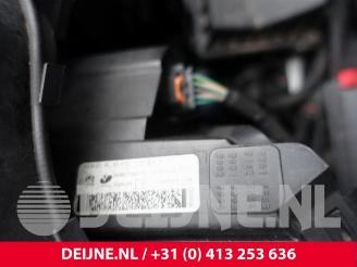 Peugeot Expert Expert (V1/VA/VB/VE/VF/VT/VY), Van, 2016 2.0 Blue HDi 120 16V picture 11