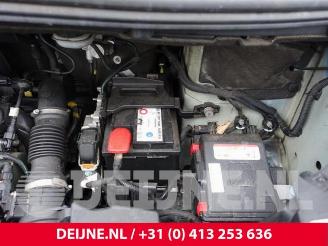 Peugeot Expert Expert (V1/VA/VB/VE/VF/VT/VY), Van, 2016 2.0 Blue HDi 120 16V picture 10