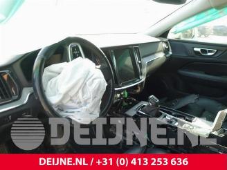 Volvo V-60 V60 Cross Country I (FZ), Combi, 2010 / 2018 2.0 D3 16V picture 20