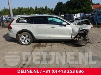 Volvo V-60 V60 Cross Country I (FZ), Combi, 2010 / 2018 2.0 D3 16V picture 7