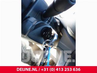 Peugeot Expert Expert (V1/VA/VB/VE/VF/VT/VY), Van, 2016 1.5 BlueHDi 100 picture 28