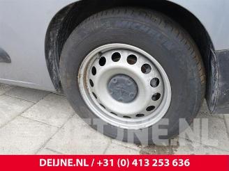 Peugeot Partner Partner (EA//EF/EN/EU), Van, 2018 e-Partner 50 kWh picture 21