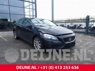 Vrakbiler auto Volvo V-40 V40 (MV), Hatchback 5-drs, 2012 / 2019 1.6 D2 2013/8