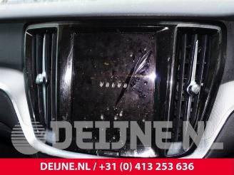 Volvo V-60 V60 Cross Country II (ZZ), Combi, 2018 2.0 B4 16V Mild Hybrid AWD picture 26