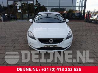 Volvo V-40 V40 (MV), Hatchback 5-drs, 2012 / 2019 1.6 D 16V picture 2