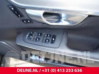 Volvo S-90 S90 II, Sedan, 2016 2.0 T8 Twin Engine 16V AWD picture 25