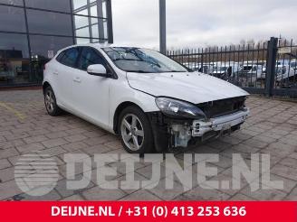 Uttjänta bilar auto Volvo V-40 V40 (MV), Hatchback 5-drs, 2012 / 2019 1.6 D2 2013/10