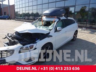 Volvo V-60 V60 I (FW/GW), Combi, 2010 / 2018 2.0 T4 16V picture 3
