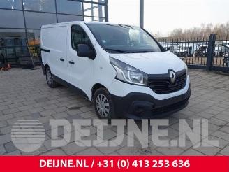 Salvage car Renault Trafic Trafic (1FL/2FL/3FL/4FL), Van, 2014 1.6 dCi Twin Turbo 2016/10