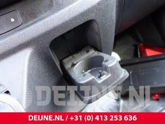 Renault Trafic Trafic (1FL/2FL/3FL/4FL), Van, 2014 1.6 dCi Twin Turbo picture 31