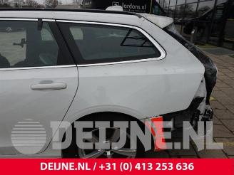 Volvo V-90 V90 II (PW), Combi, 2016 2.0 B6 Mild Hybrid AWD picture 34