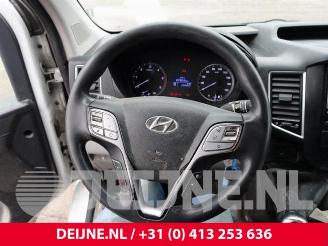 Hyundai H-350 H-350, Van, 2015 2.5 CRDi picture 30
