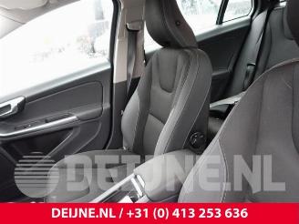 Volvo V-60 V60 I (FW/GW), Combi, 2010 / 2018 1.6 T3 16V picture 20